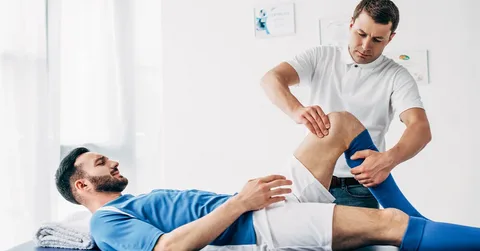 Athlete receiving sports therapy for mental health support in Maryland